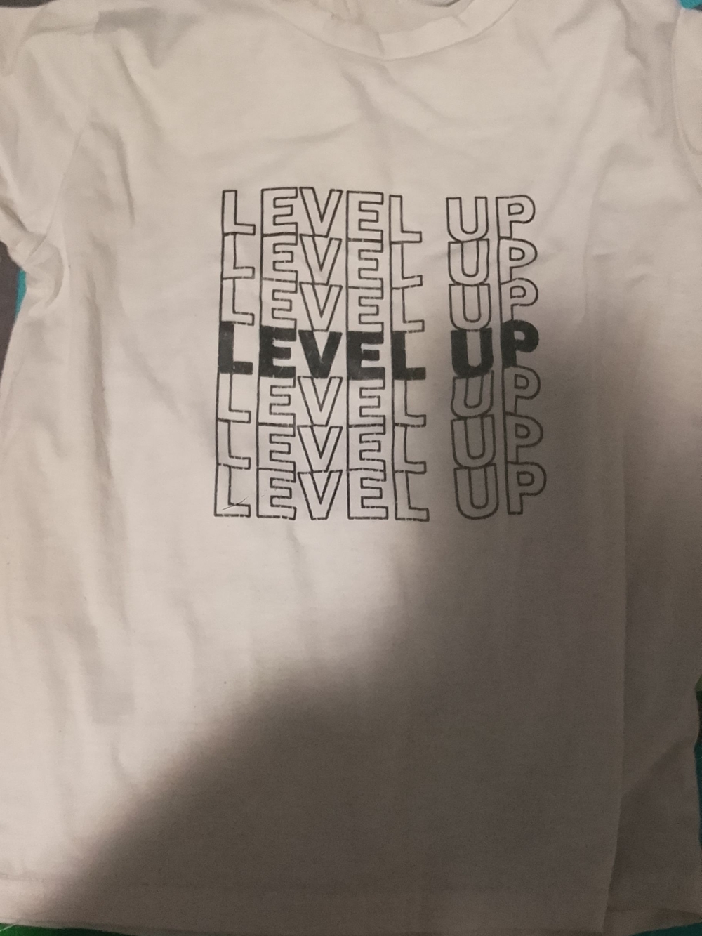 SHEIN White 'LEVEL UP' Kids Graphic Tee